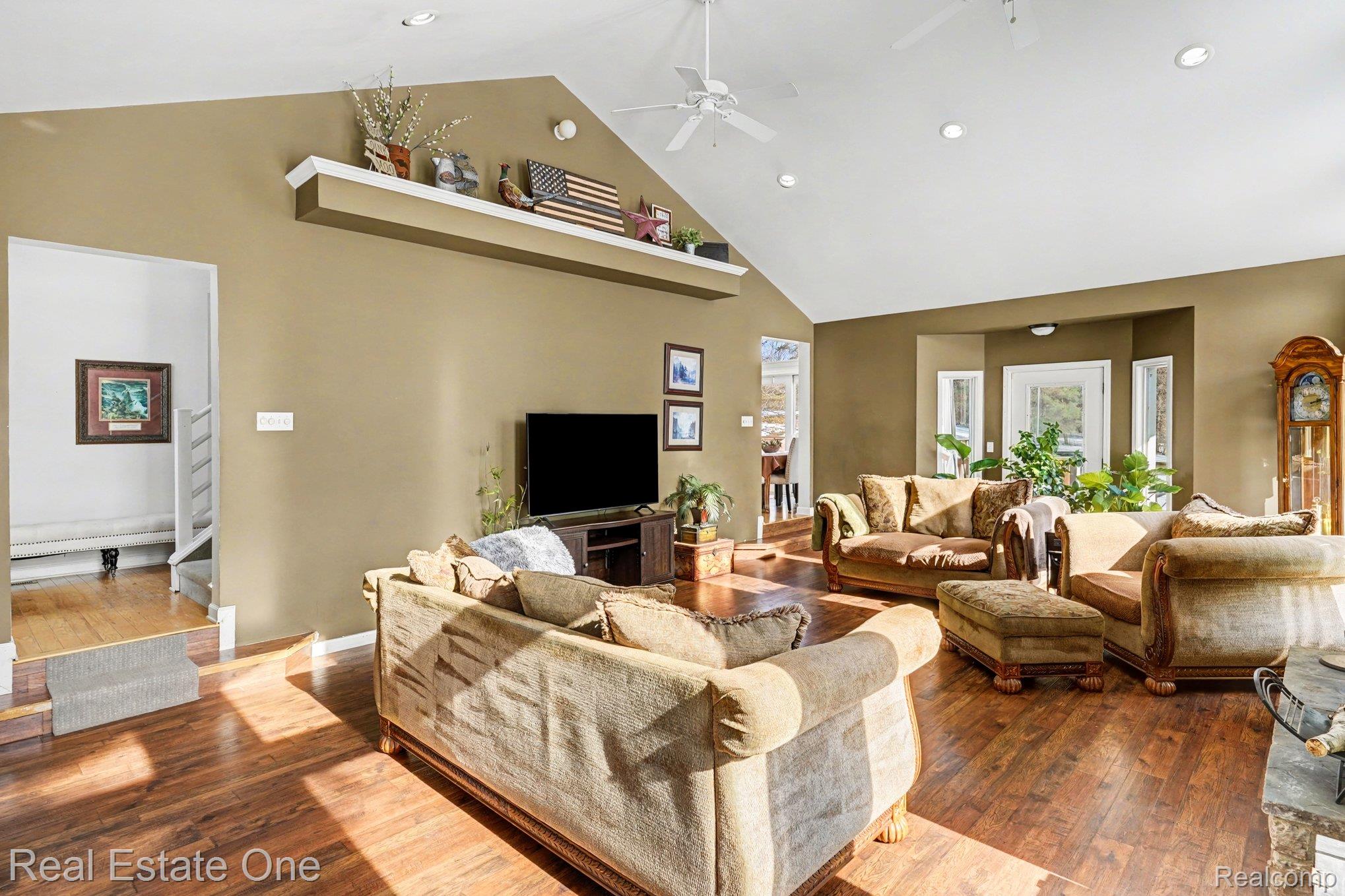 18403 Taylor Lake Road