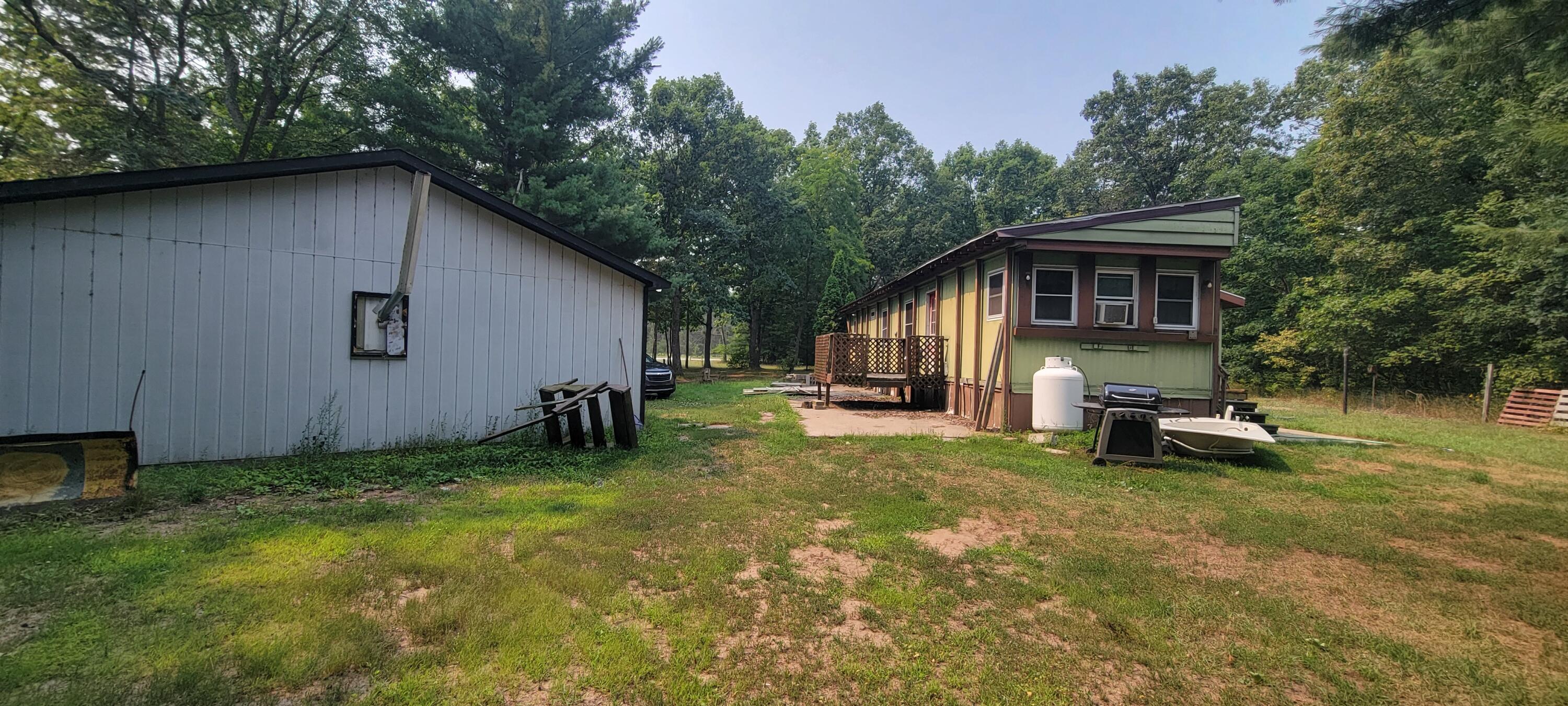 8570-8578 E US-10
