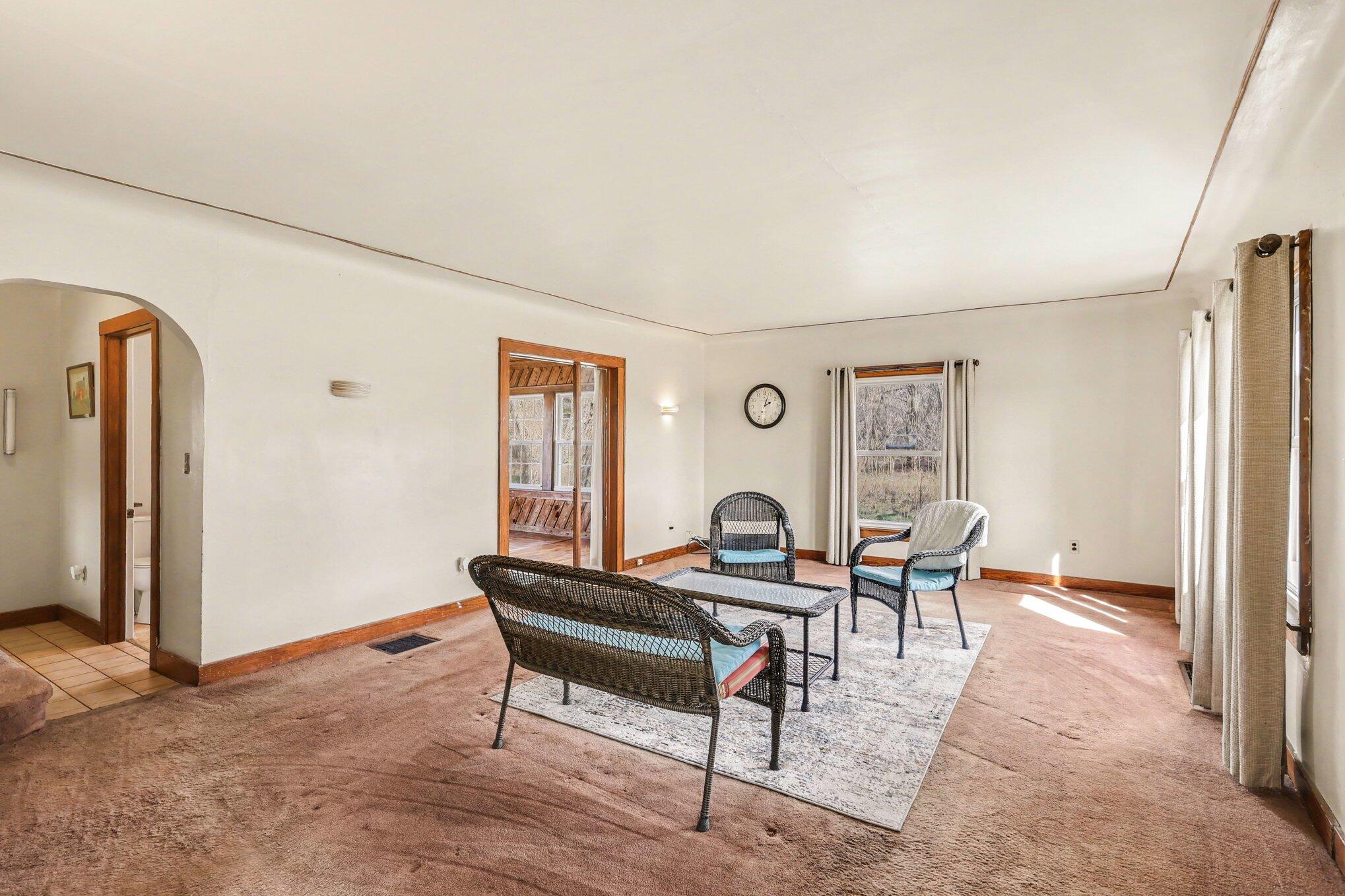 5284 E Territorial Road
