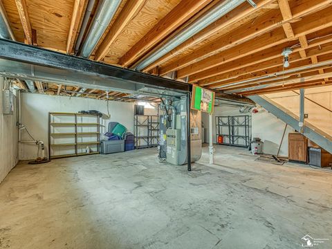 Tiny photo for 22262 Sherwood Lane, Brownstown Charter Township, MI 48134 (MLS # 57050209019)