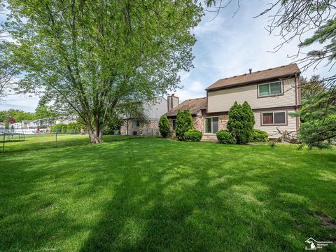 Tiny photo for 22262 Sherwood Lane, Brownstown Charter Township, MI 48134 (MLS # 57050209019)