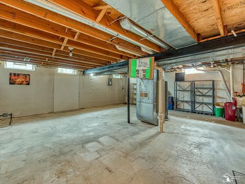 Tiny photo for 22262 Sherwood Lane, Brownstown Charter Township, MI 48134 (MLS # 57050209019)
