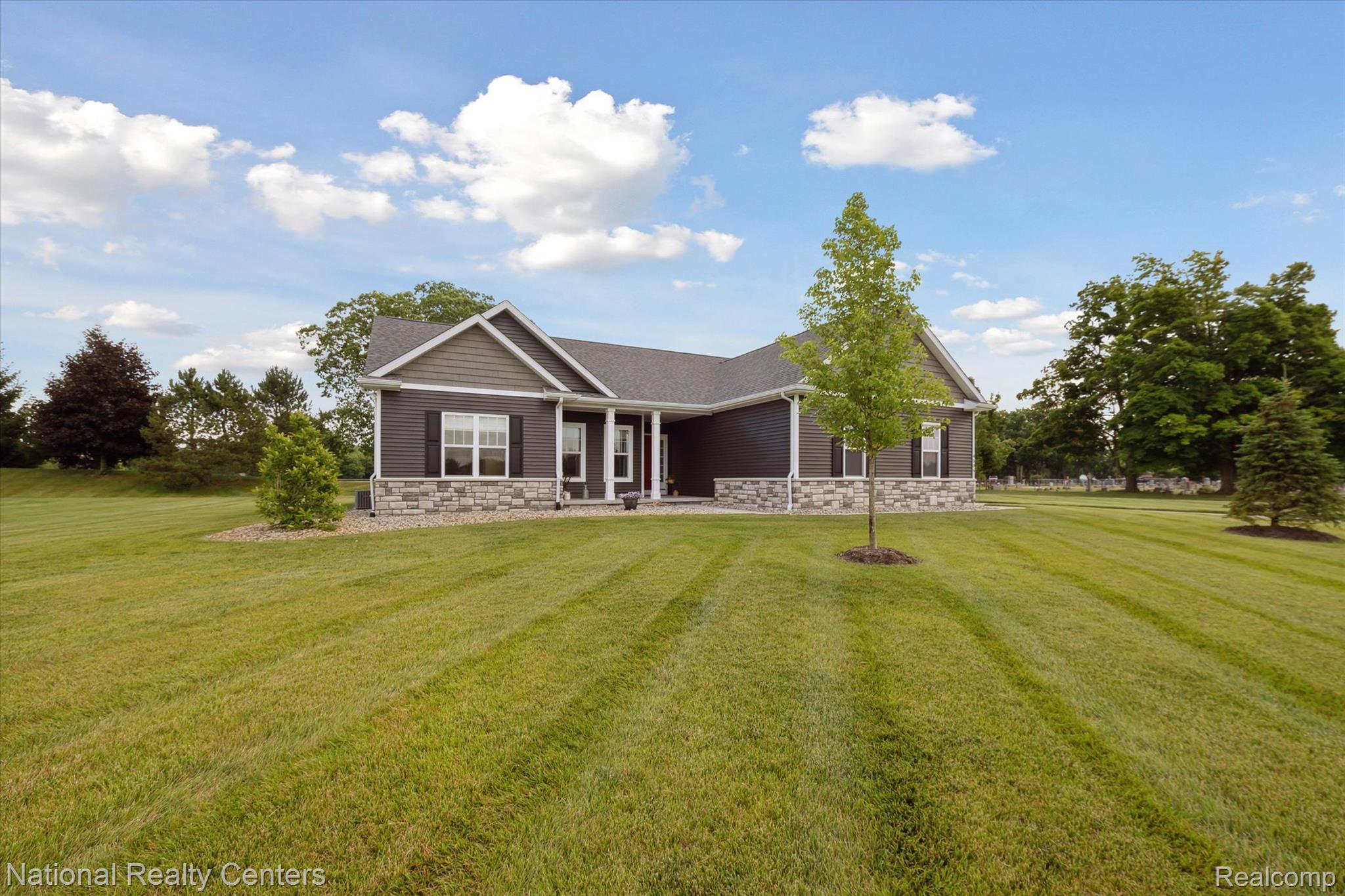 4506 Emerald Valley Loop