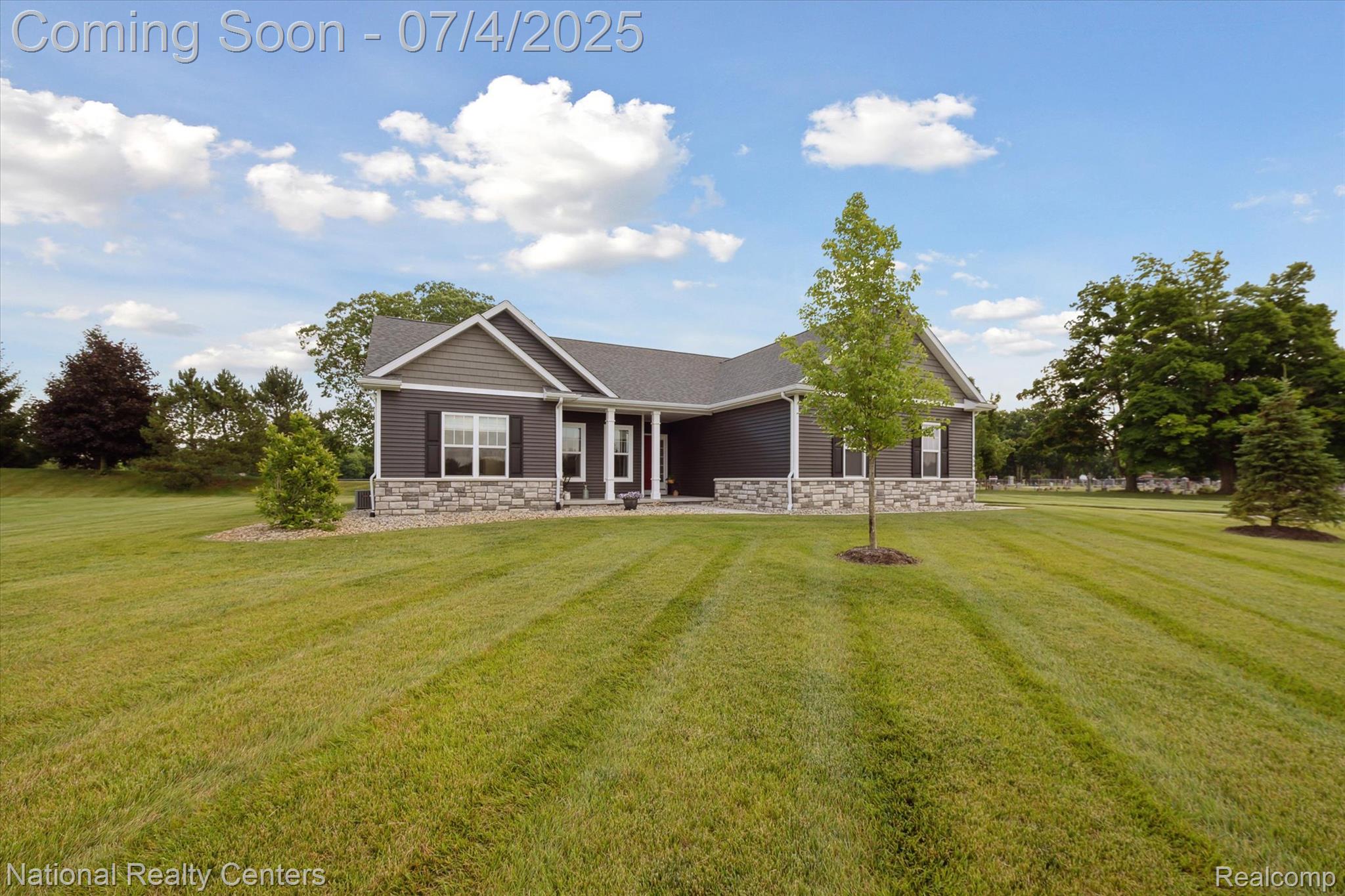 4506 Emerald Valley Loop