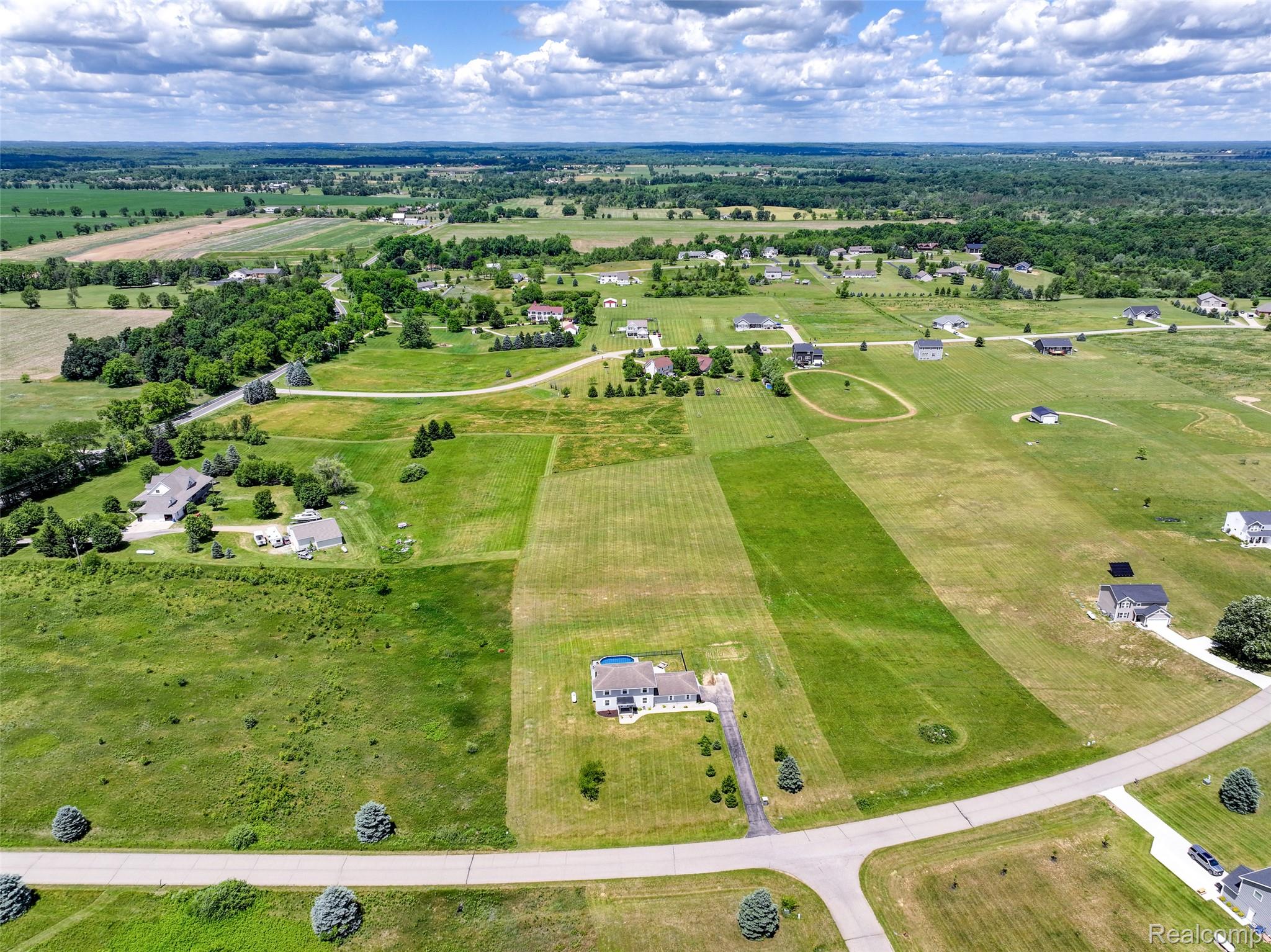 17204 Country Lane