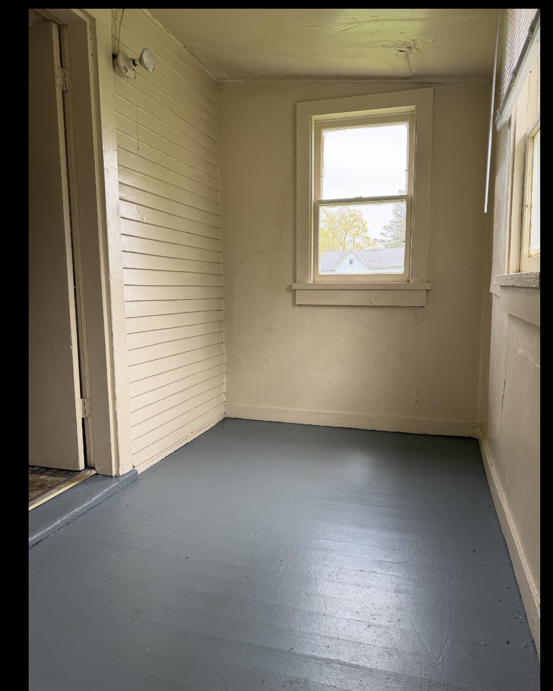 810 Thresher Avenue
