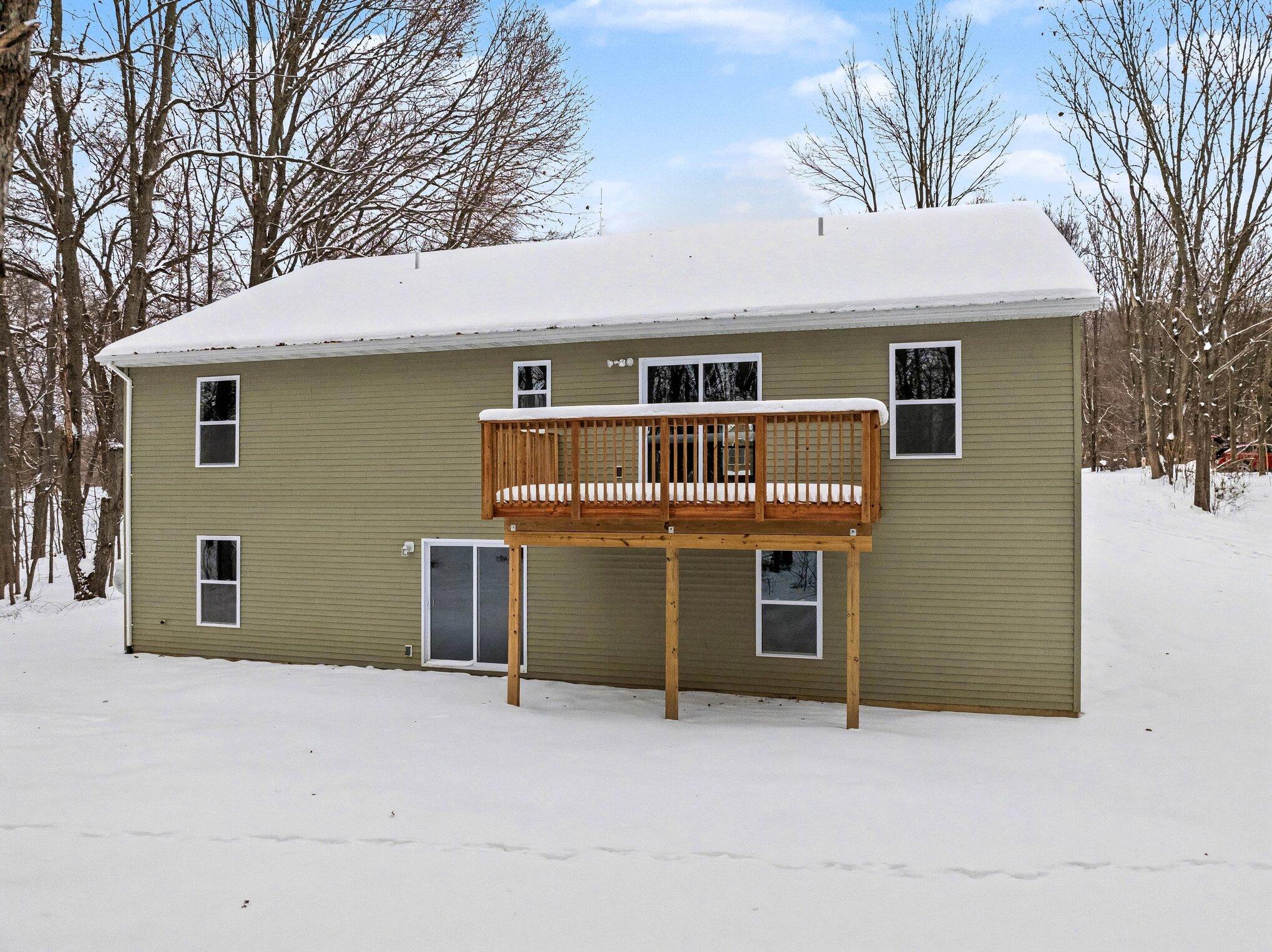 5882 Mullen Ridge Drive