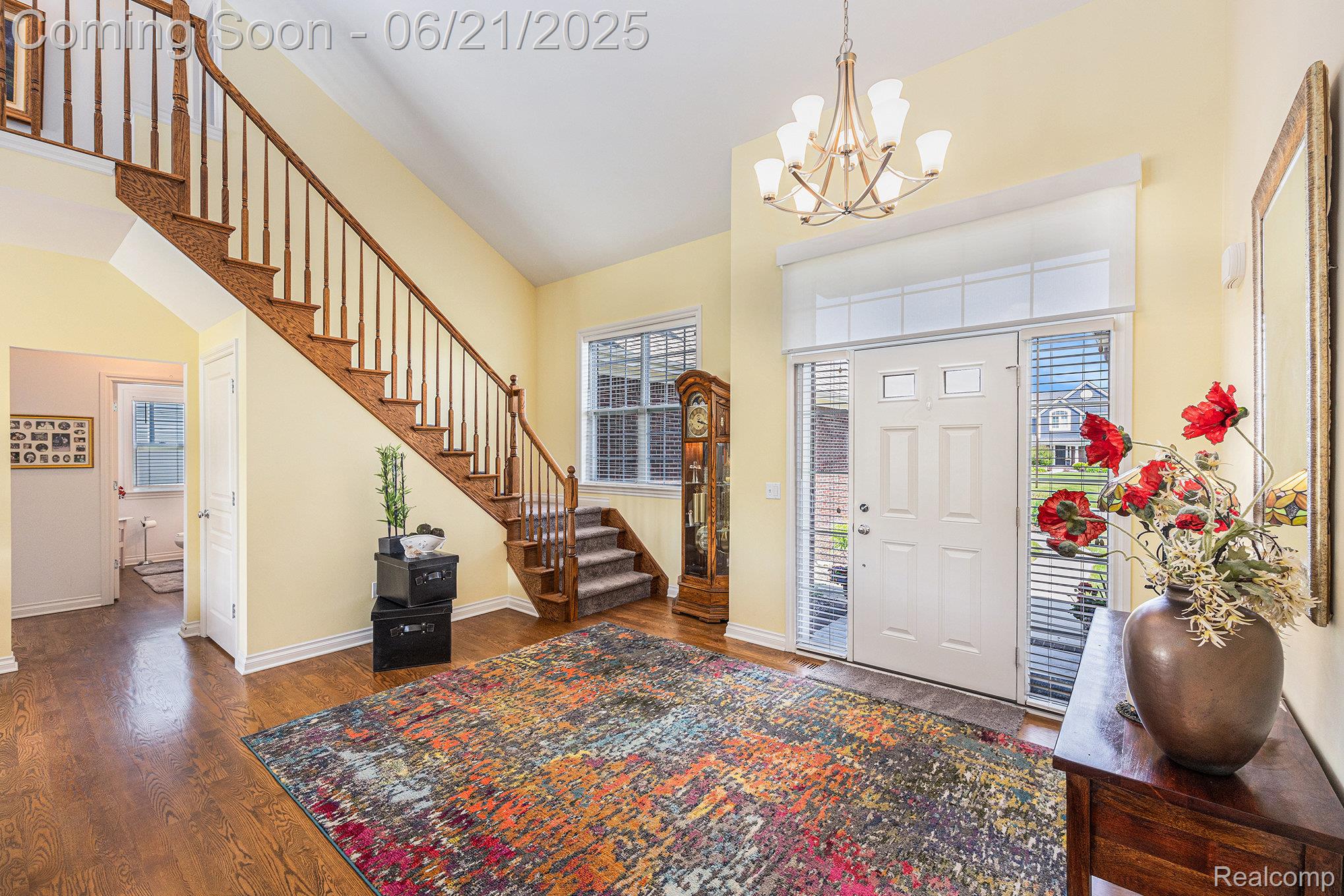 8269 Meadowridge