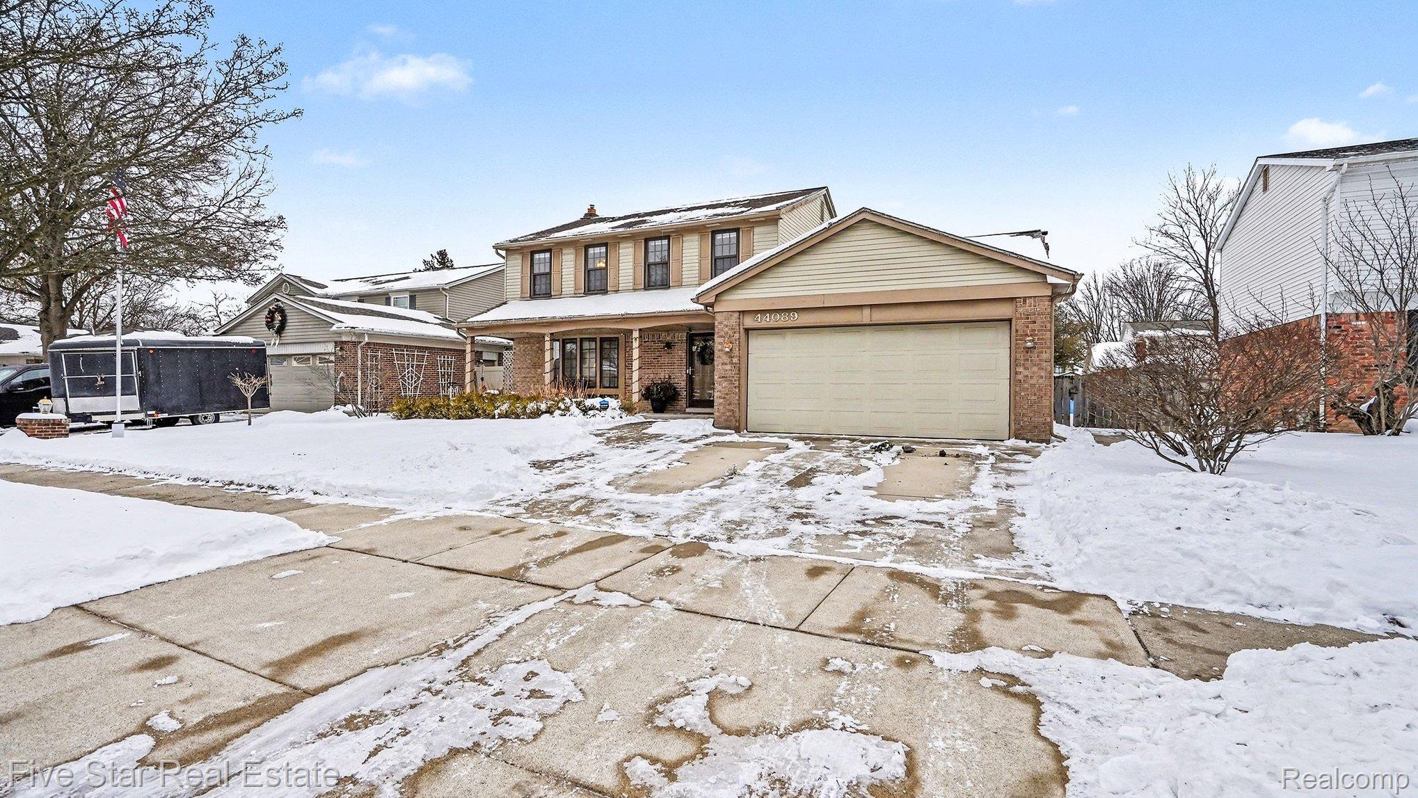 44089 Candlewood Drive