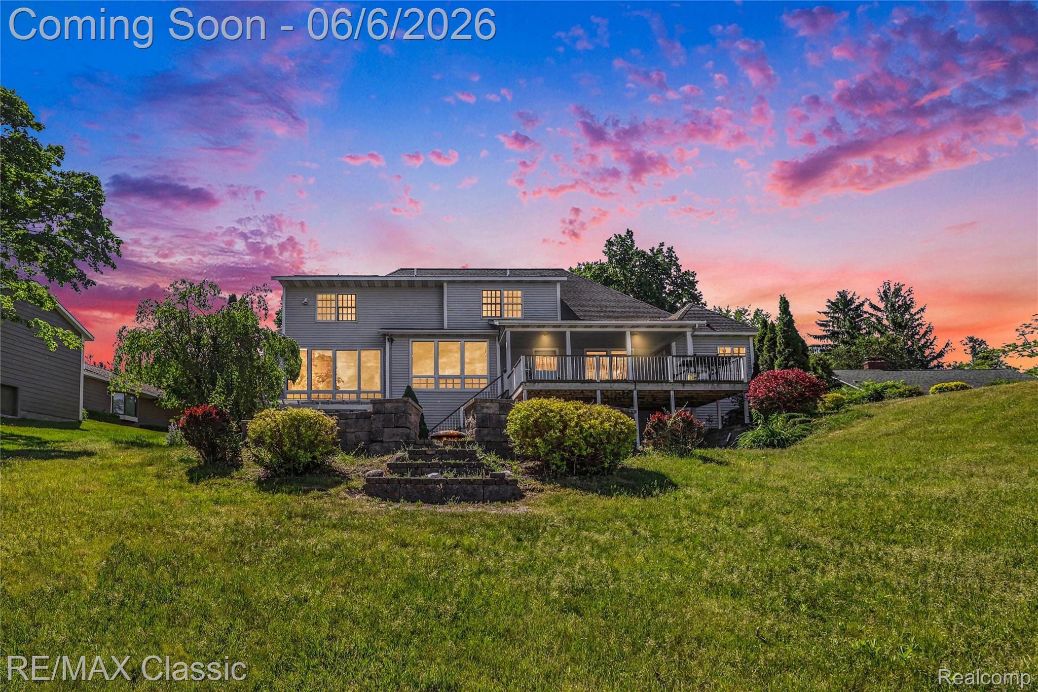 5118 S Shore Drive