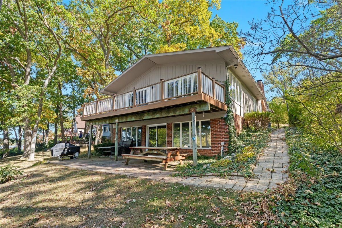 3155 RIDGE Road