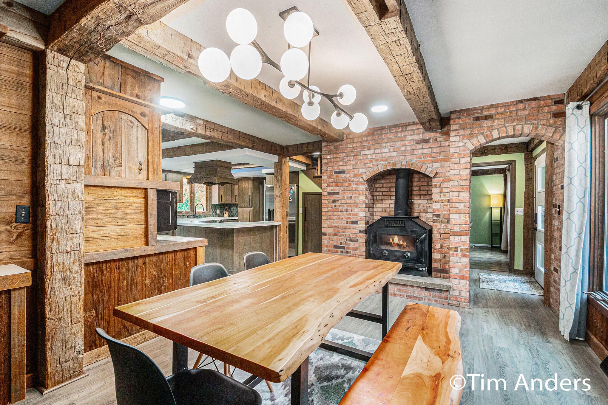 5250 Ivanrest Avenue SW