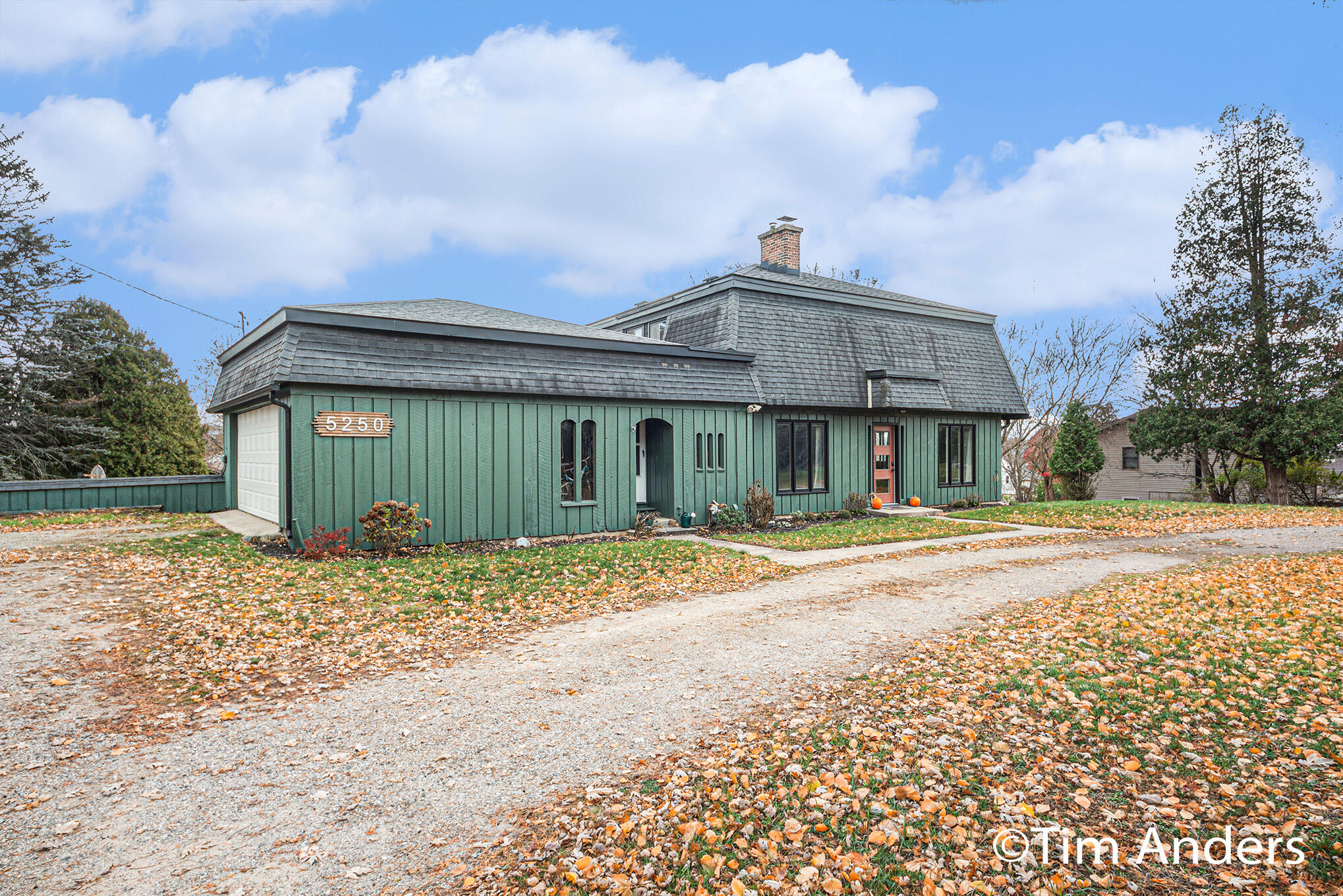 5250 Ivanrest Avenue SW