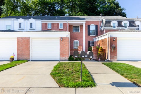 Photo of 111 MANOR Way, Rochester Hills City, MI 48309 (MLS # 20261054193)