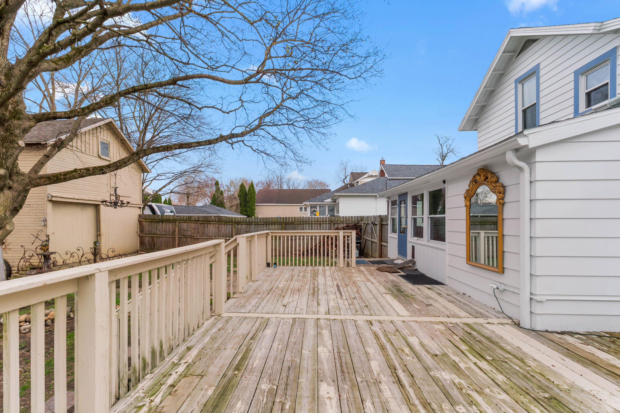 79 Budlong Street