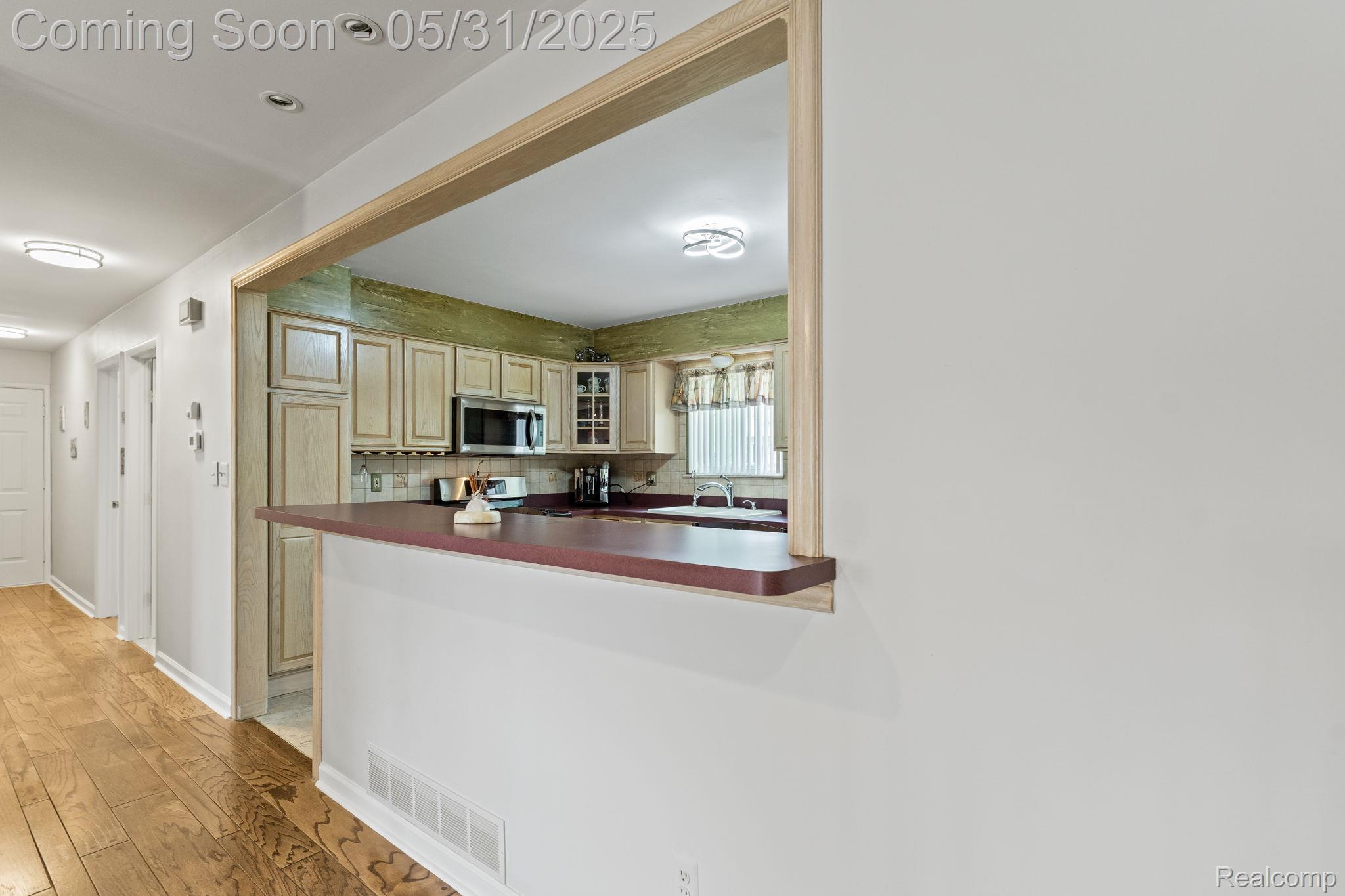 Commerce Charter Township, Michigan 48382, United States, 3 Bedrooms Bedrooms, ,1 BathroomBathrooms,Residential,Pending,139654