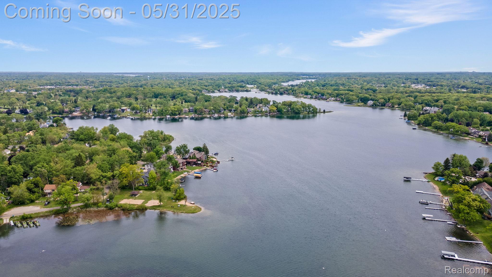 Commerce Charter Township, Michigan 48382, United States, 3 Bedrooms Bedrooms, ,1 BathroomBathrooms,Residential,Pending,139654