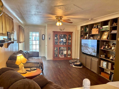 Tiny photo for 1505 E Jarvis Avenue, Hazel Park City, MI 48030 (MLS # 58050219289)