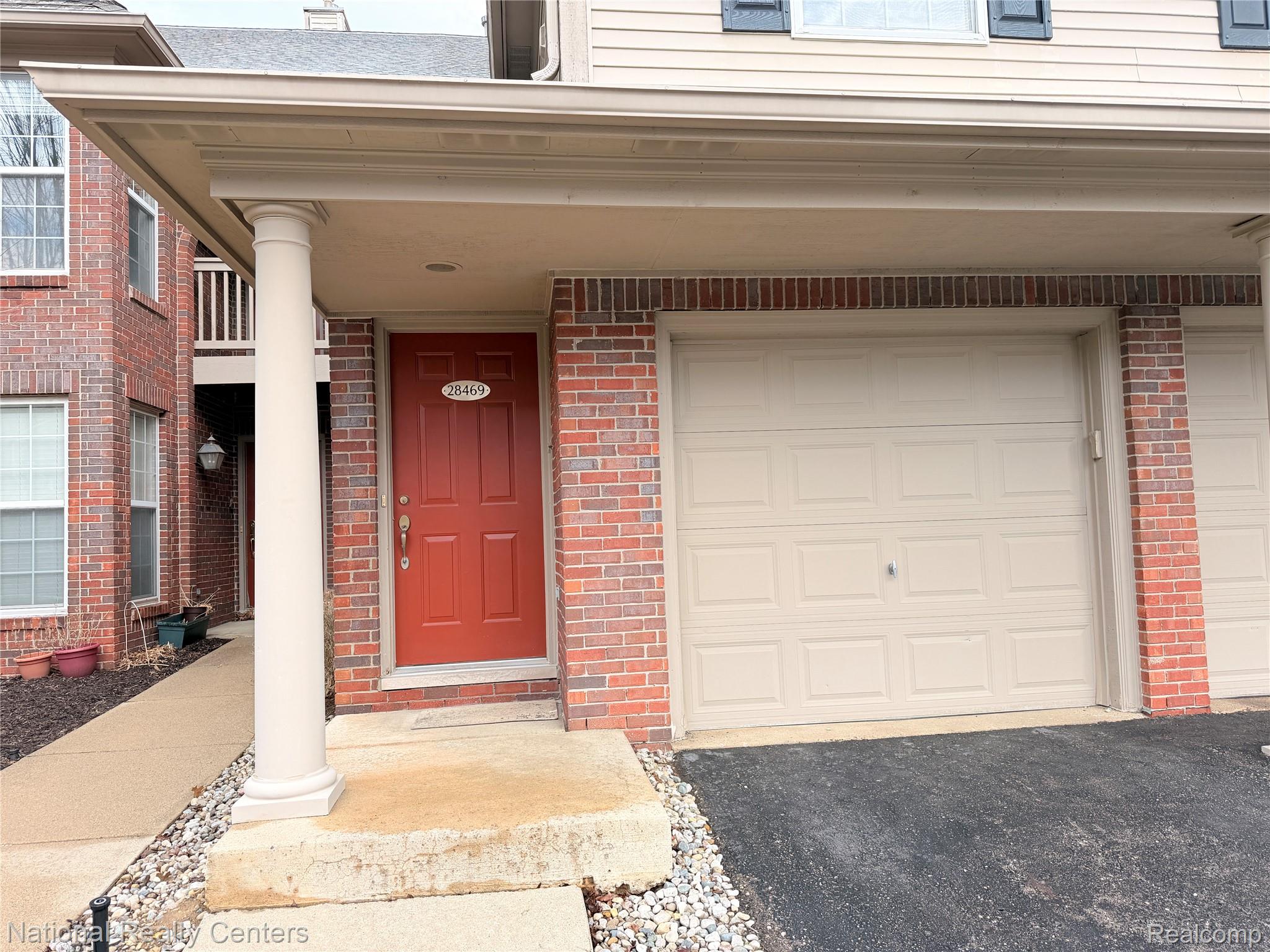 28469 Carlton Way Drive