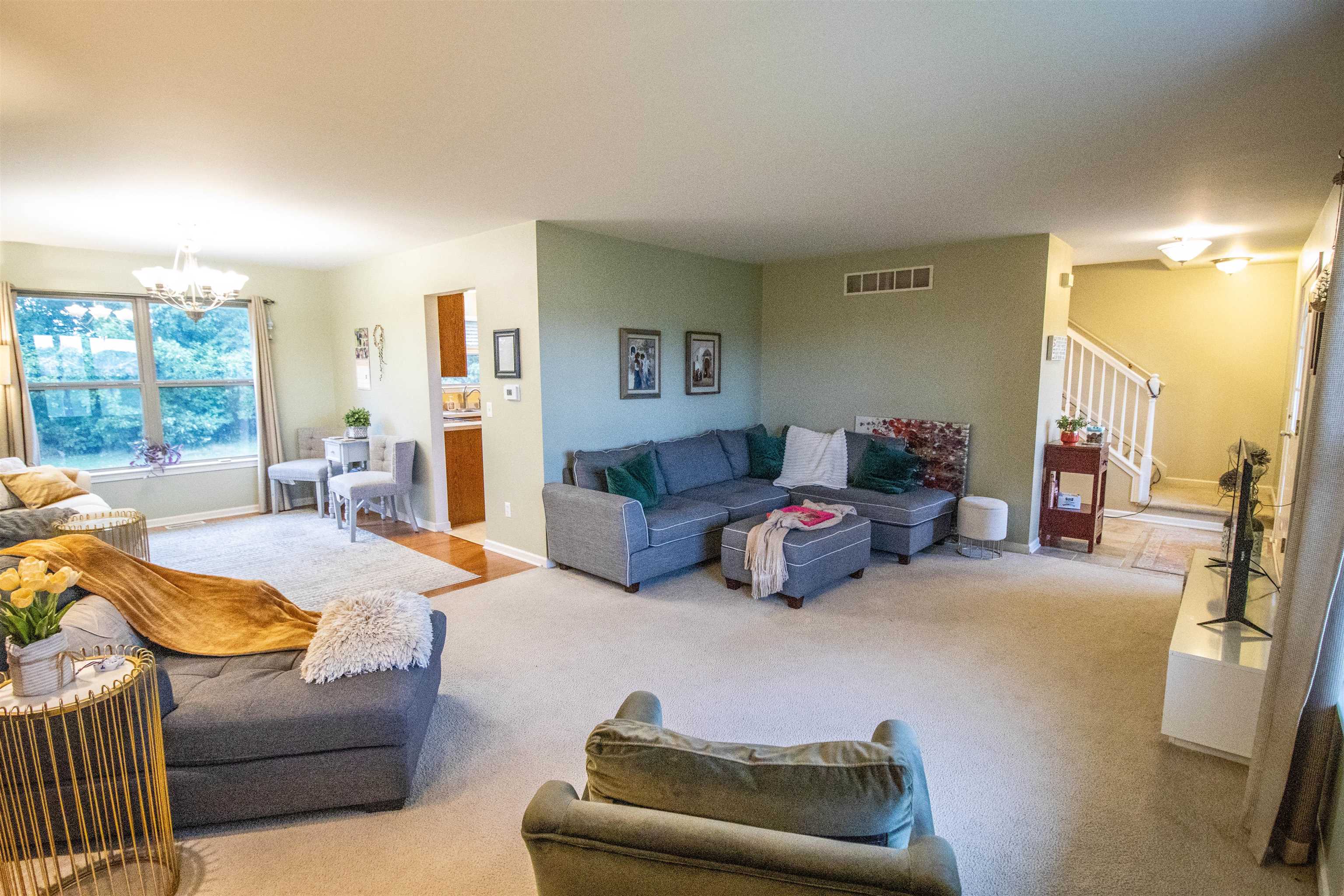 8376 Oak Ridge Drive