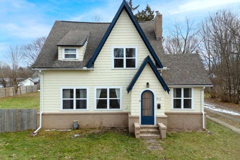 815 N Main Street Three Rivers City MI 49093