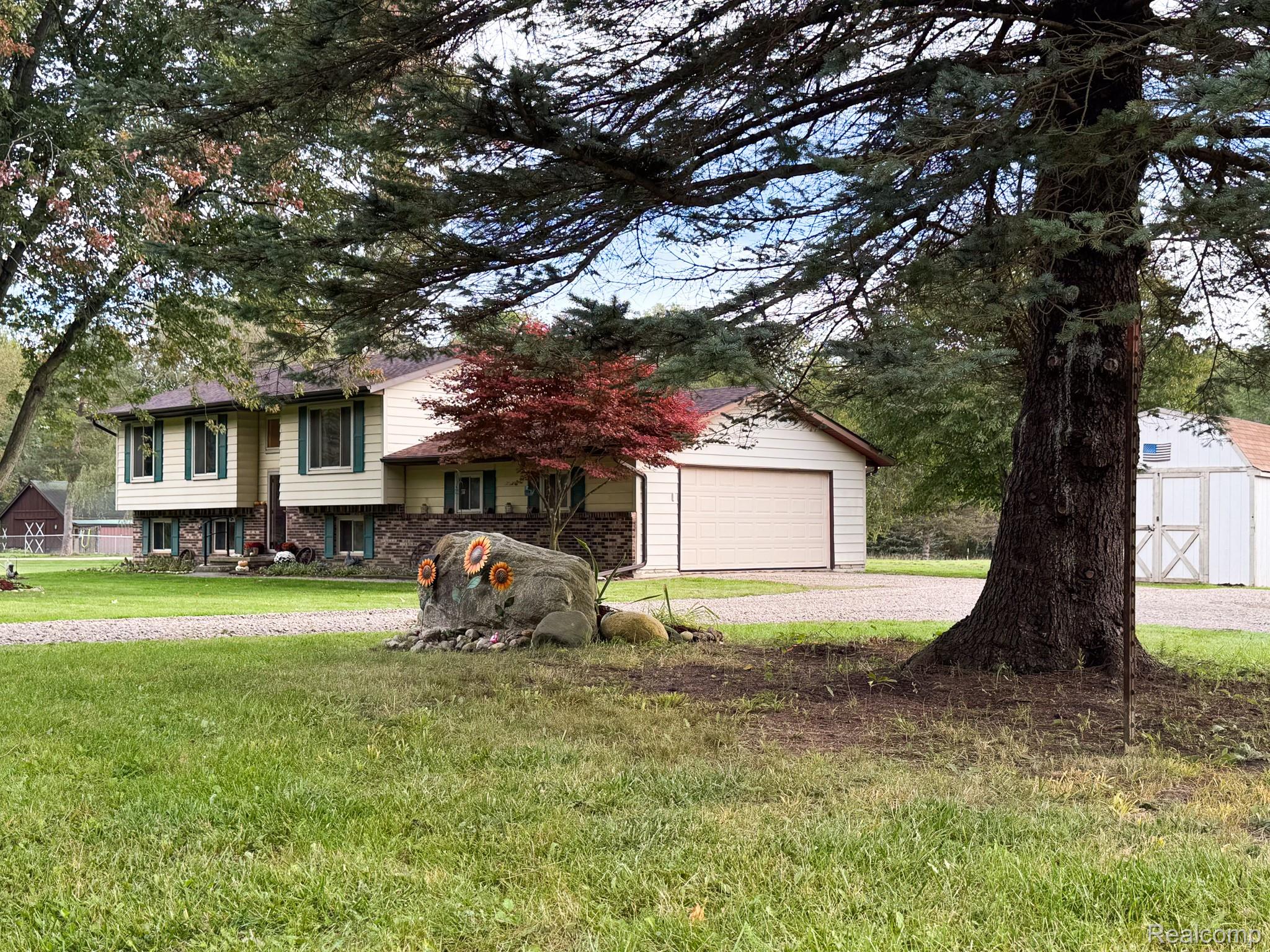 1222 N Youngs Road