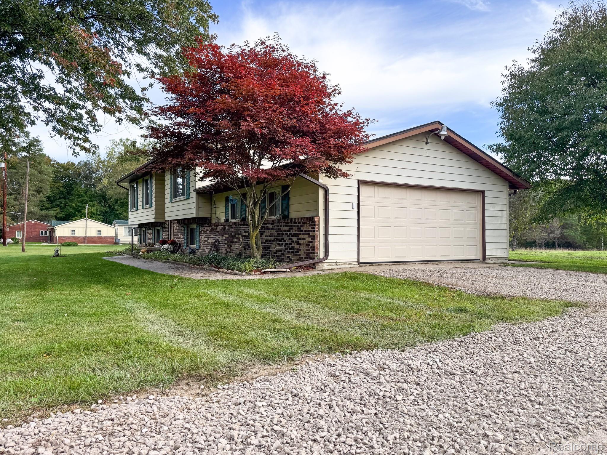 1222 N Youngs Road