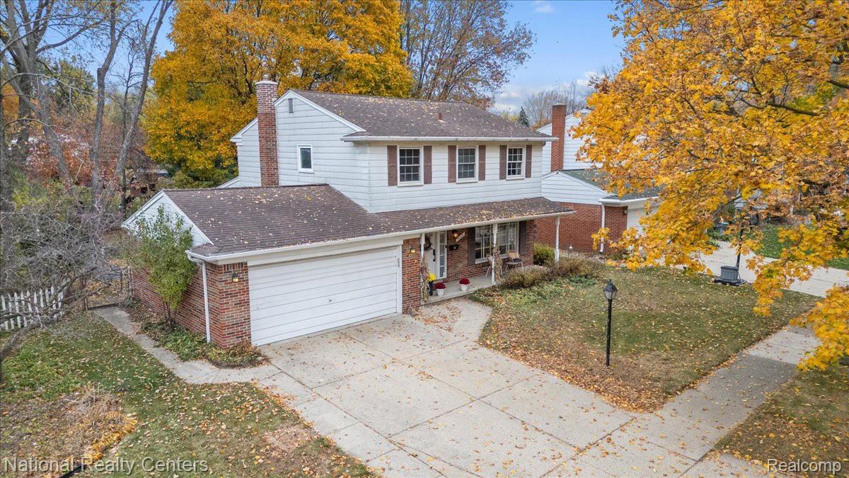 15215 Maxwell Avenue