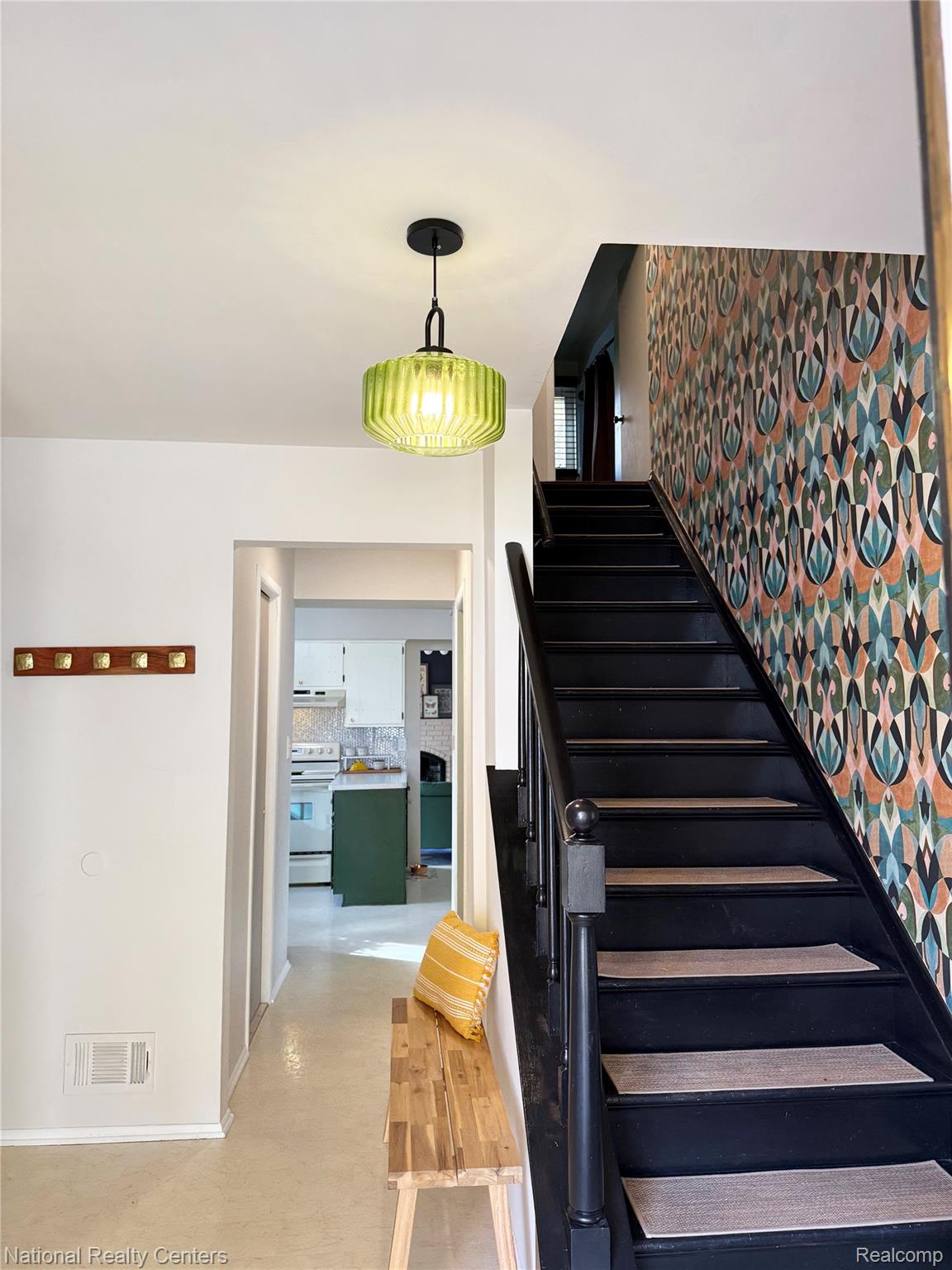 15215 Maxwell Avenue