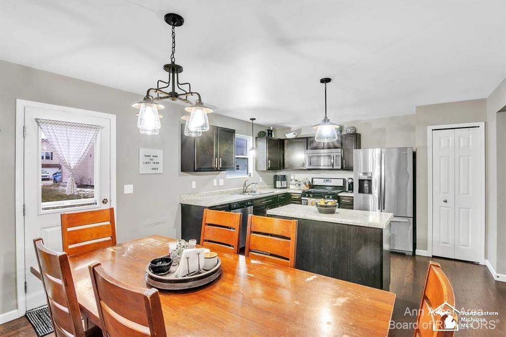 8422 Walnut Hill