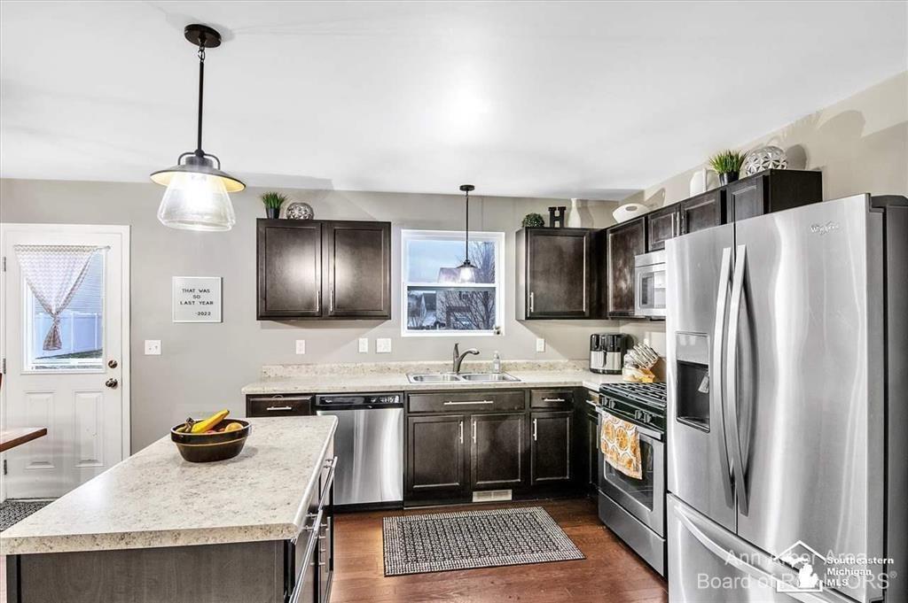 8422 Walnut Hill