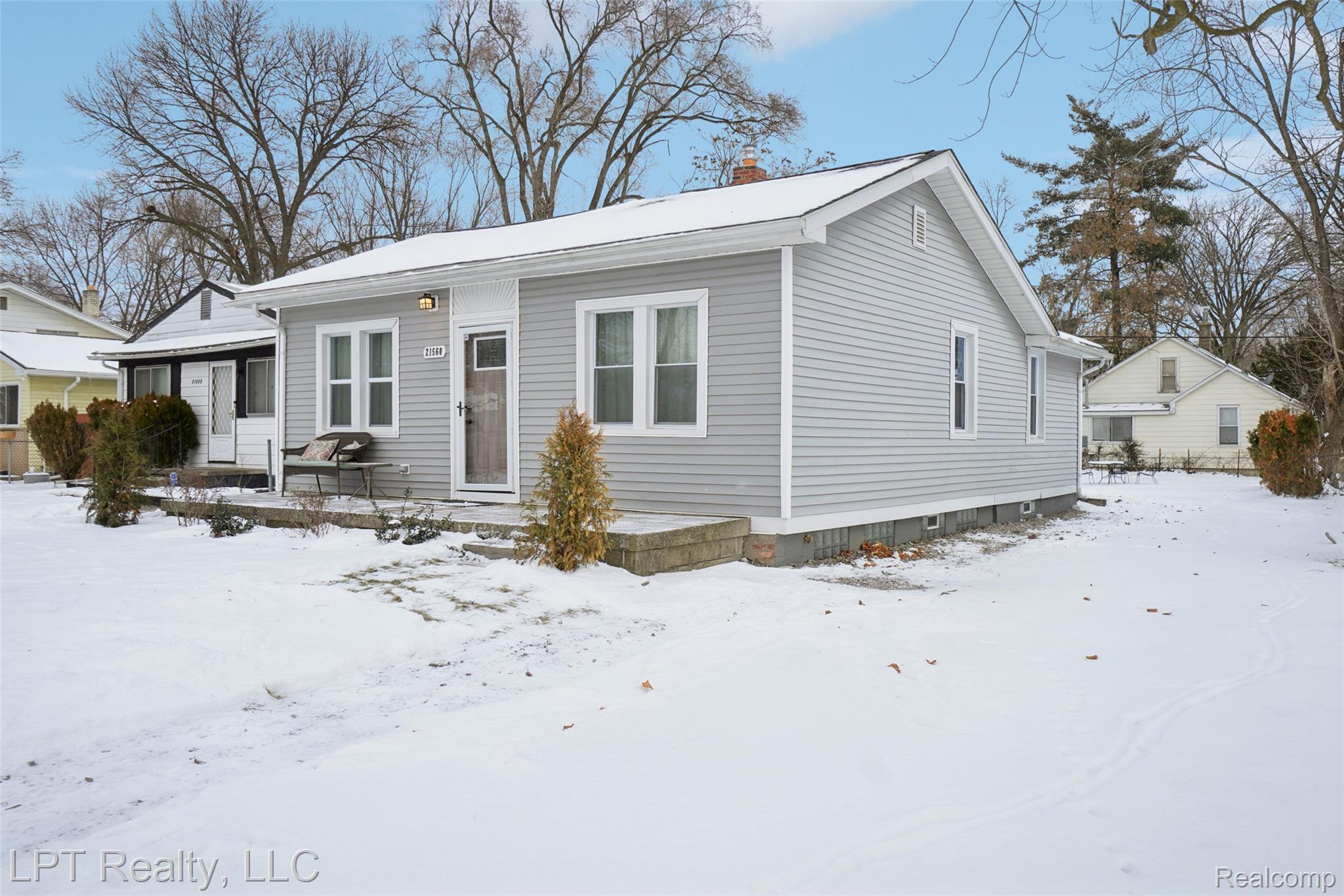 21560 Poinciana Street