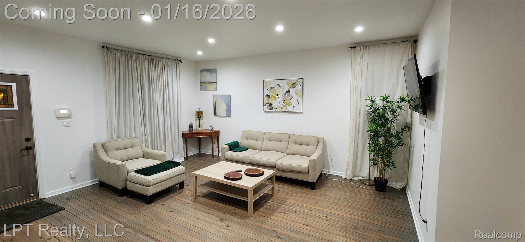 21560 Poinciana Street