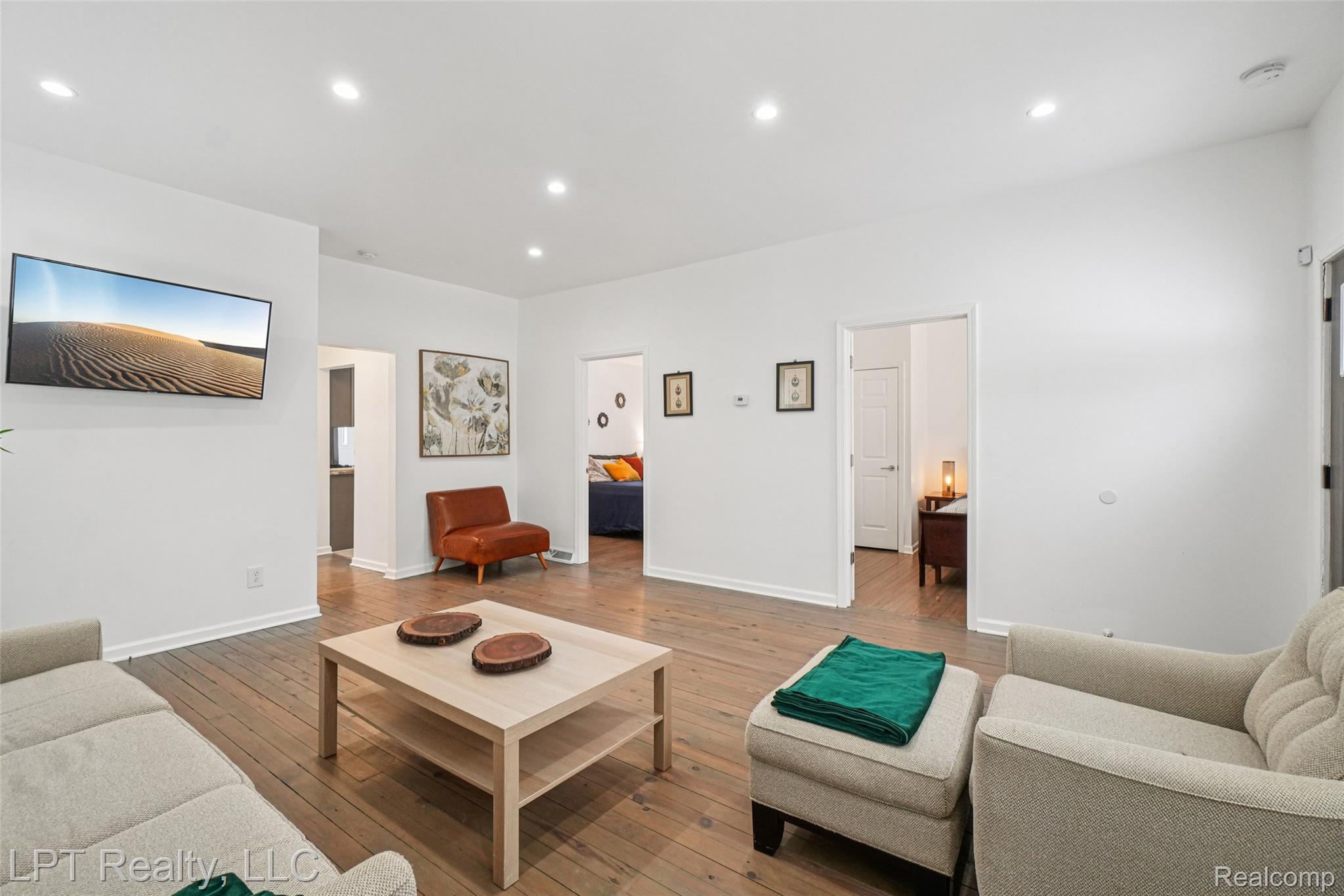 21560 Poinciana Street