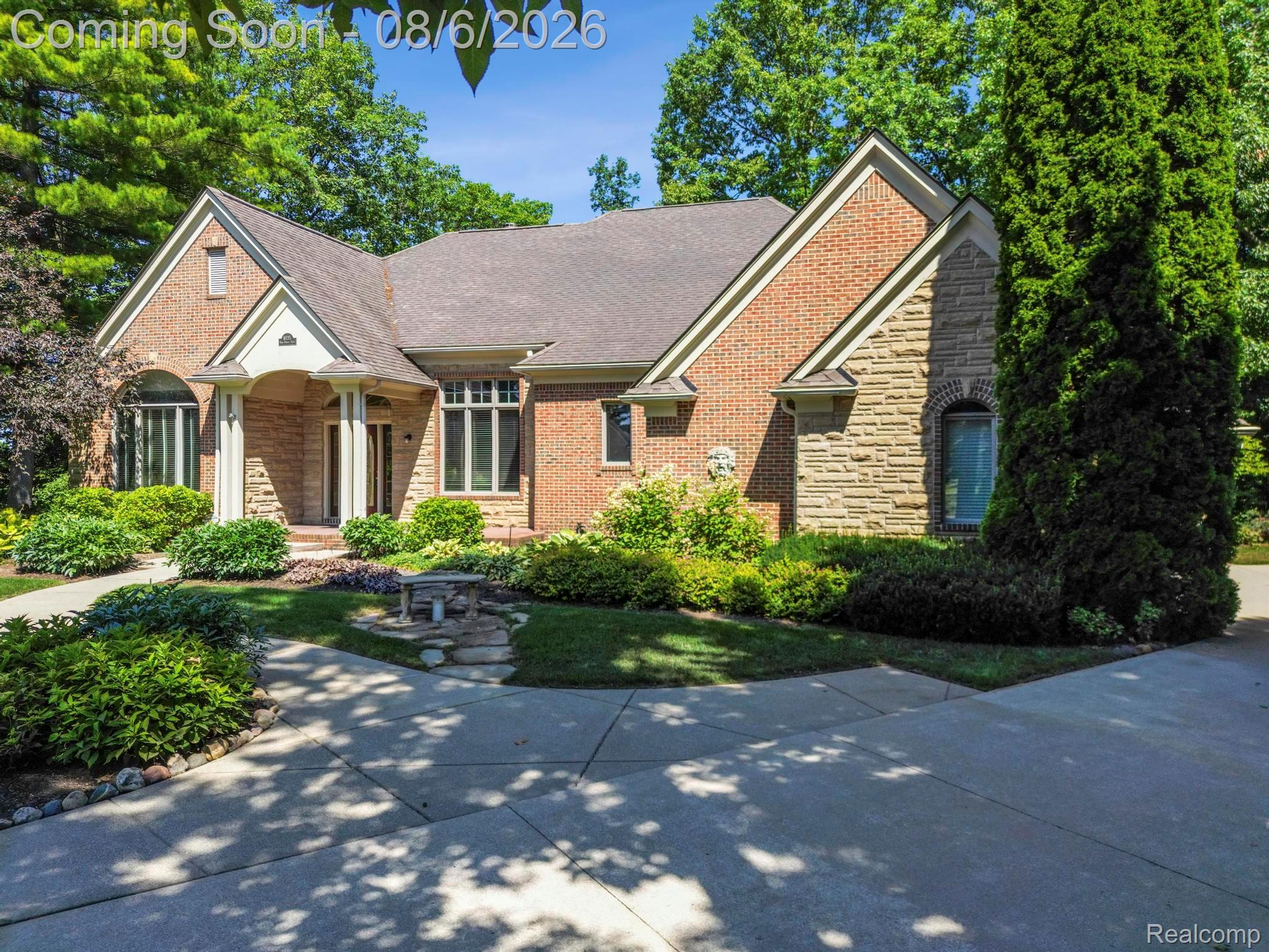 10215 Mill Pointe Drive