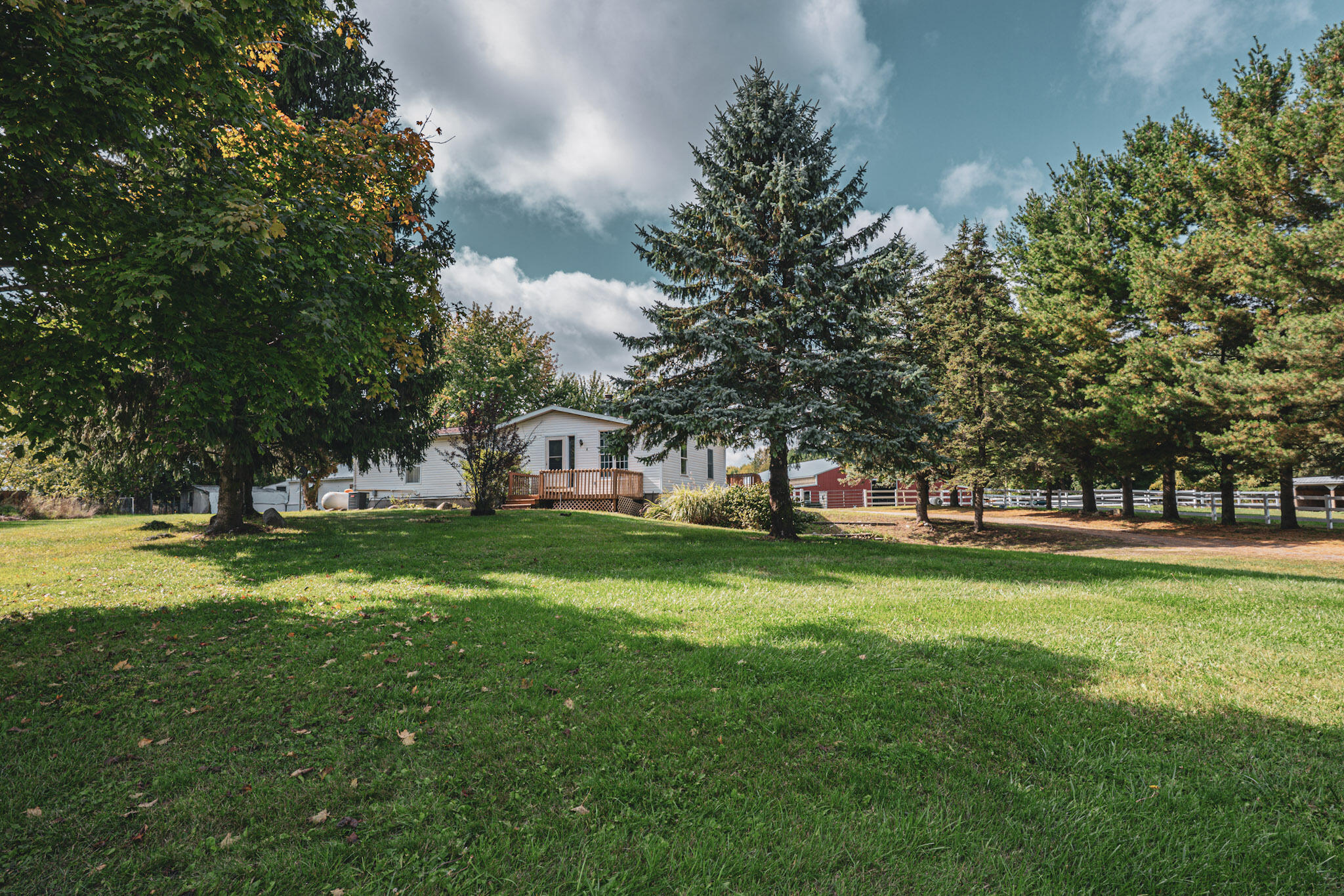 9025 Nugent Avenue NE