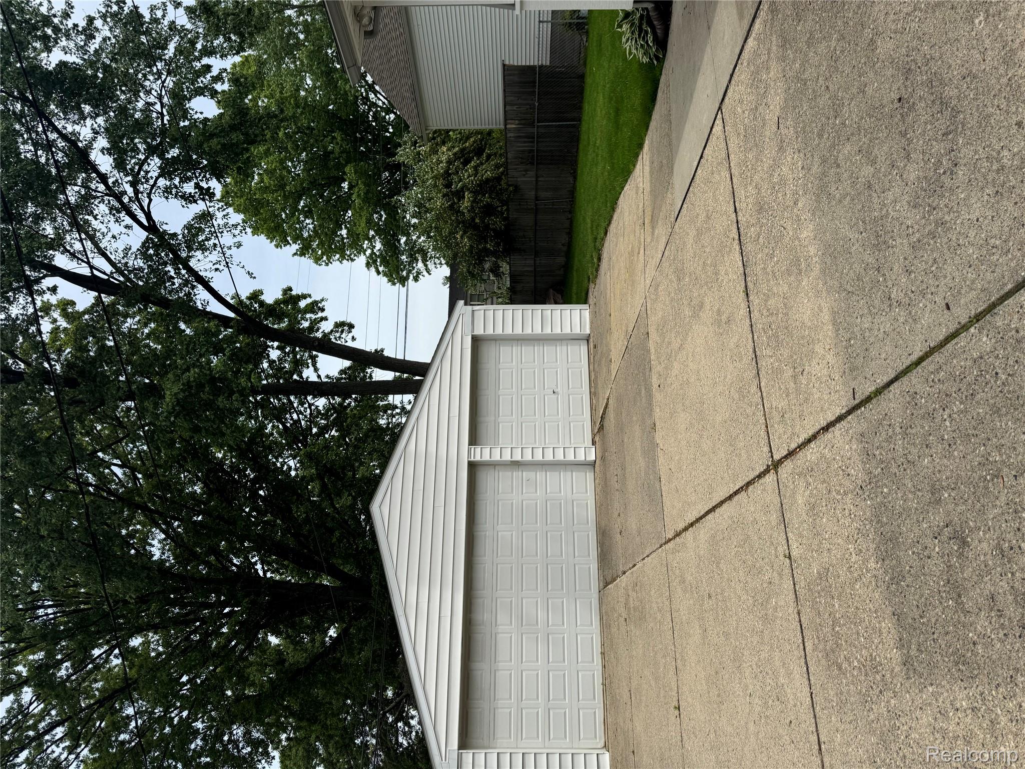 Berkley City, Michigan 48072, United States, 3 Bedrooms Bedrooms, ,2 BathroomsBathrooms,Residential,Coming Soon,137562