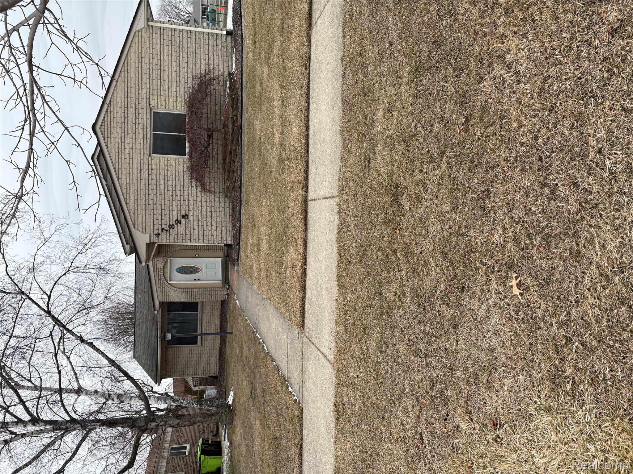 47825 N Chrys Road W