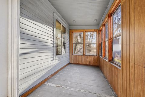 Tiny photo for 410 W Paterson Street, Kalamazoo City, MI 49007 (MLS # 66026010082)