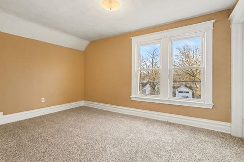 Tiny photo for 410 W Paterson Street, Kalamazoo City, MI 49007 (MLS # 66026010082)