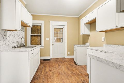 Tiny photo for 410 W Paterson Street, Kalamazoo City, MI 49007 (MLS # 66026010082)