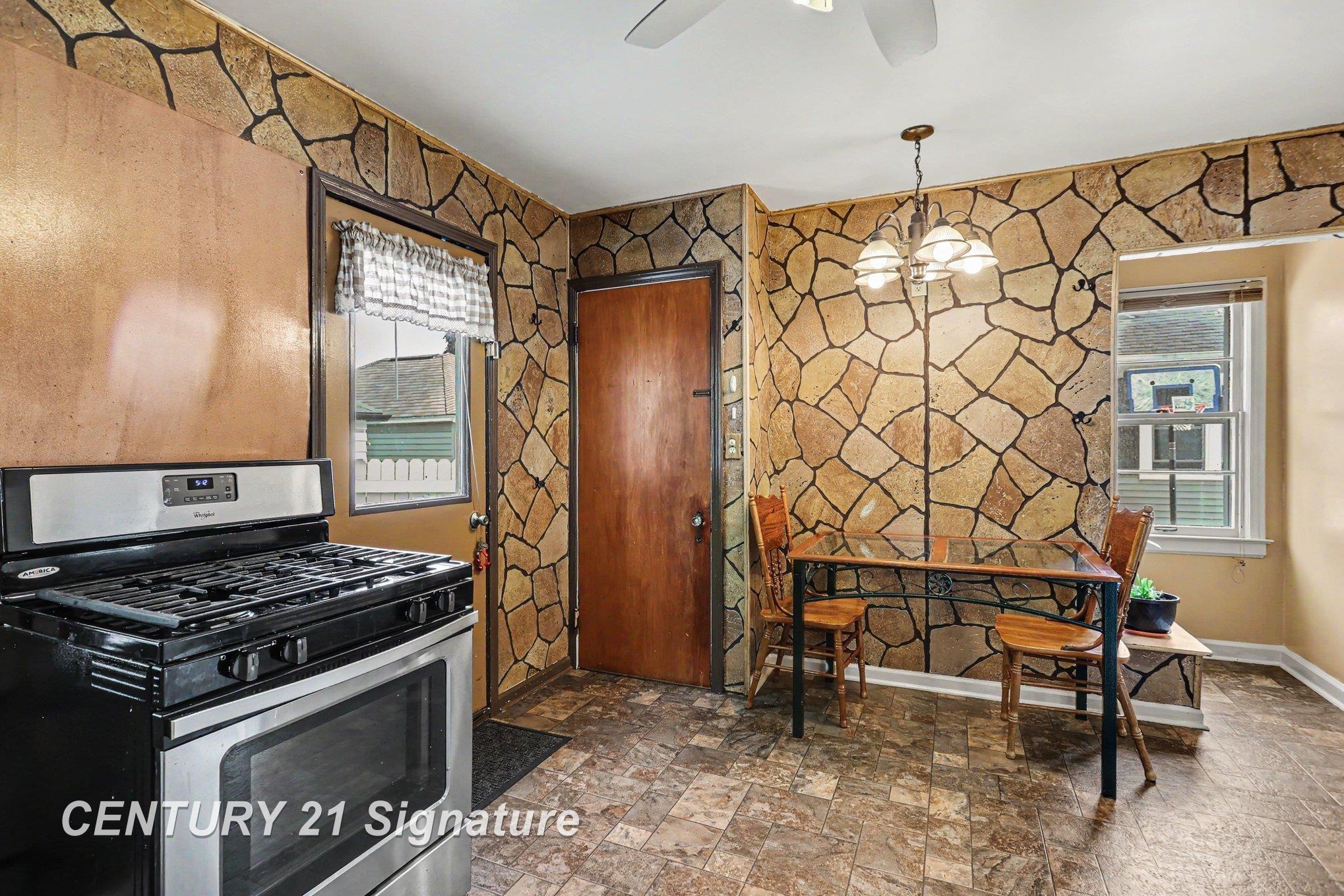 609 S Alp Street