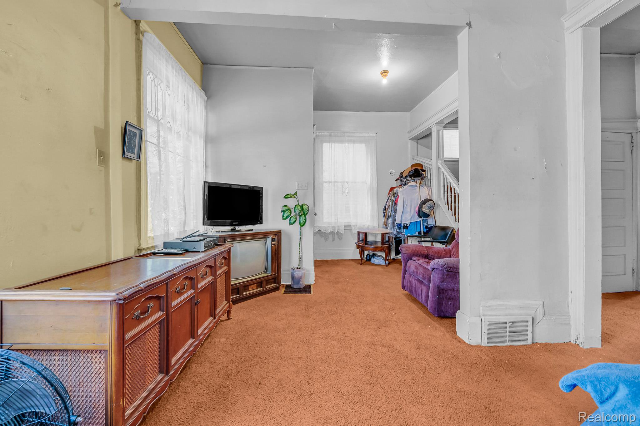 Detroit City, Michigan 48202, United States, 3 Bedrooms Bedrooms, ,2 BathroomsBathrooms,Residential,Pending,191134