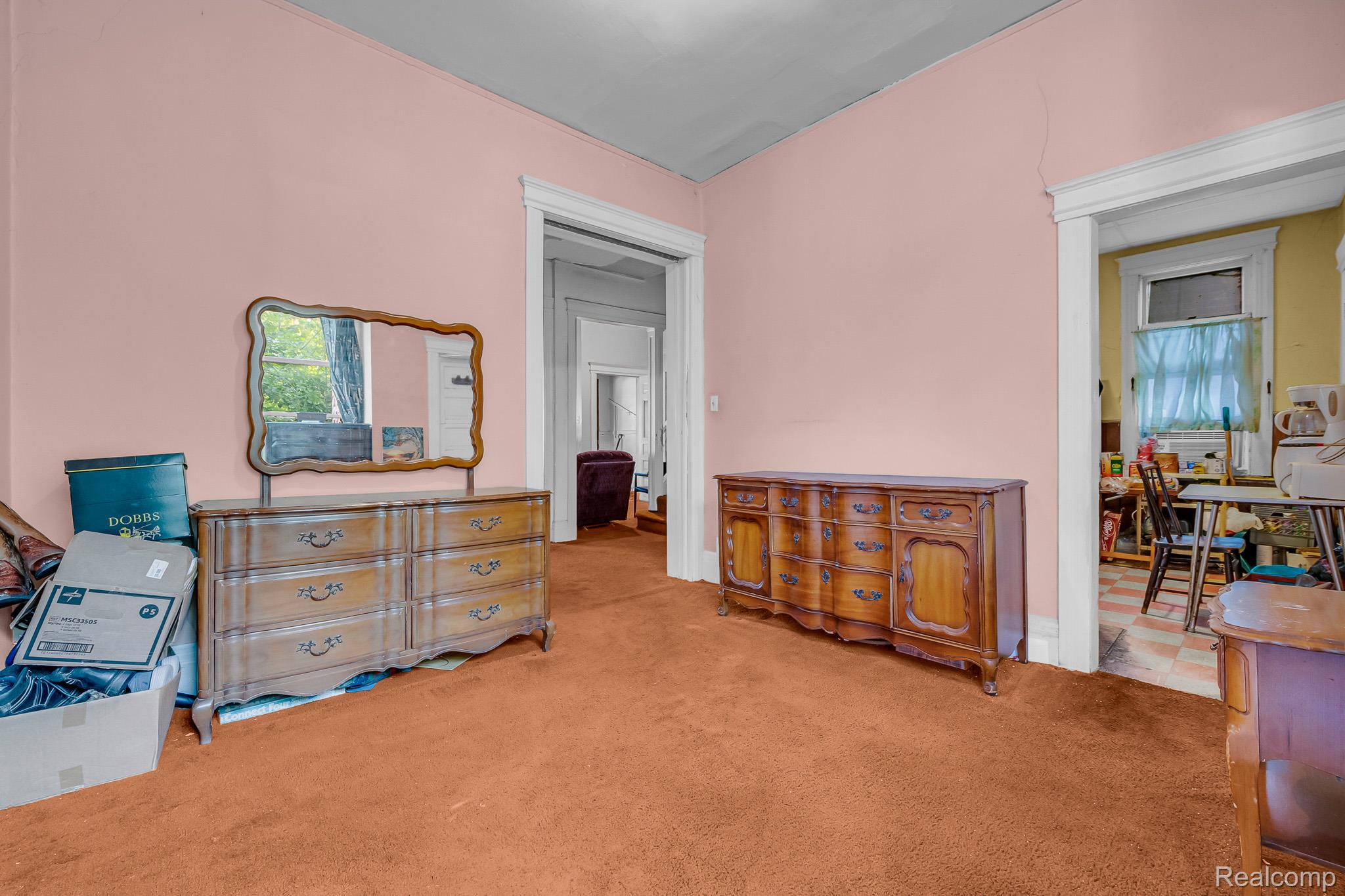 Detroit City, Michigan 48202, United States, 3 Bedrooms Bedrooms, ,2 BathroomsBathrooms,Residential,Pending,191134