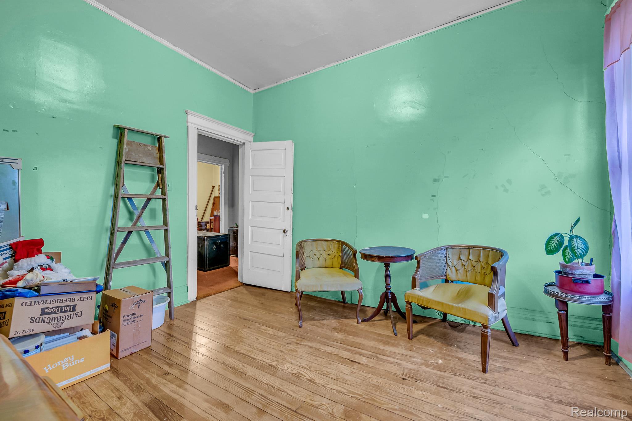 Detroit City, Michigan 48202, United States, 3 Bedrooms Bedrooms, ,2 BathroomsBathrooms,Residential,Pending,191134