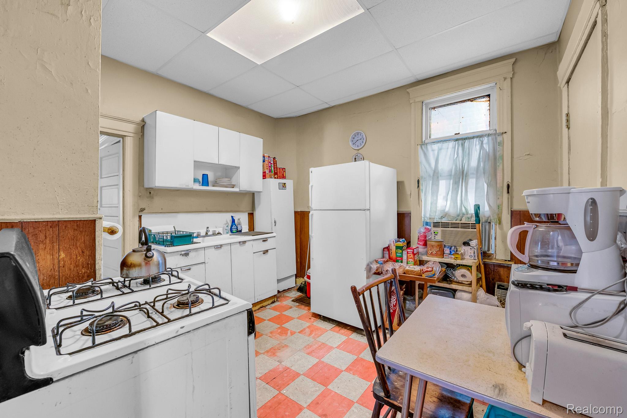 Detroit City, Michigan 48202, United States, 3 Bedrooms Bedrooms, ,2 BathroomsBathrooms,Residential,Pending,191134