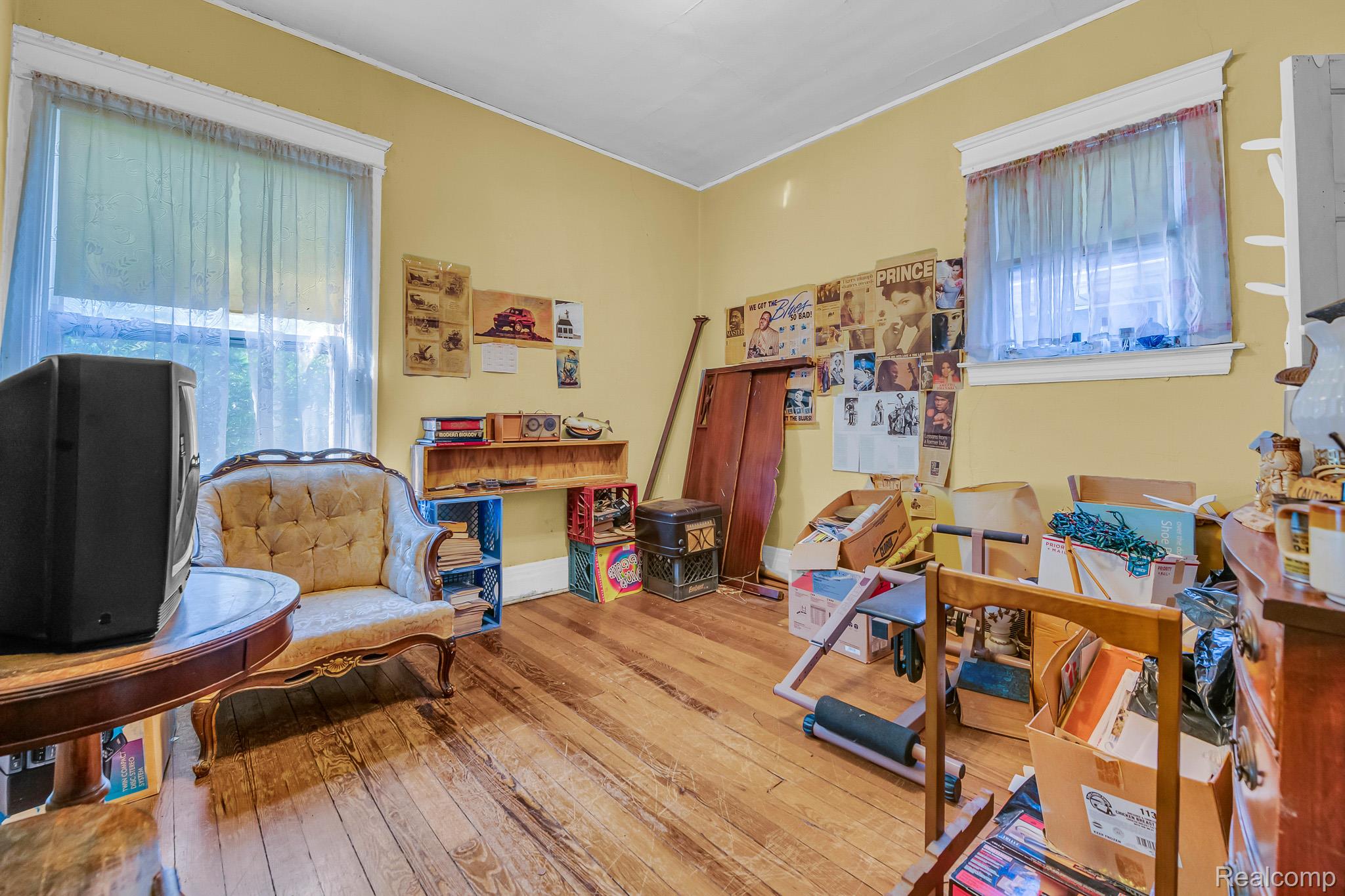 Detroit City, Michigan 48202, United States, 3 Bedrooms Bedrooms, ,2 BathroomsBathrooms,Residential,Pending,191134