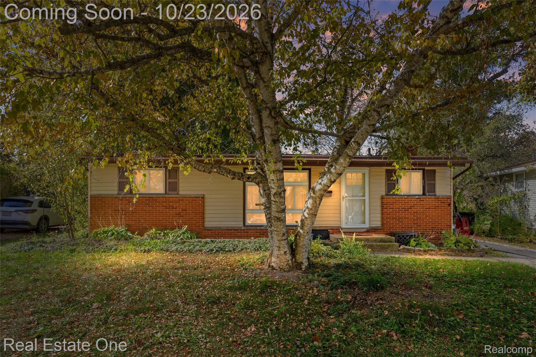 927 Bird Song Drive