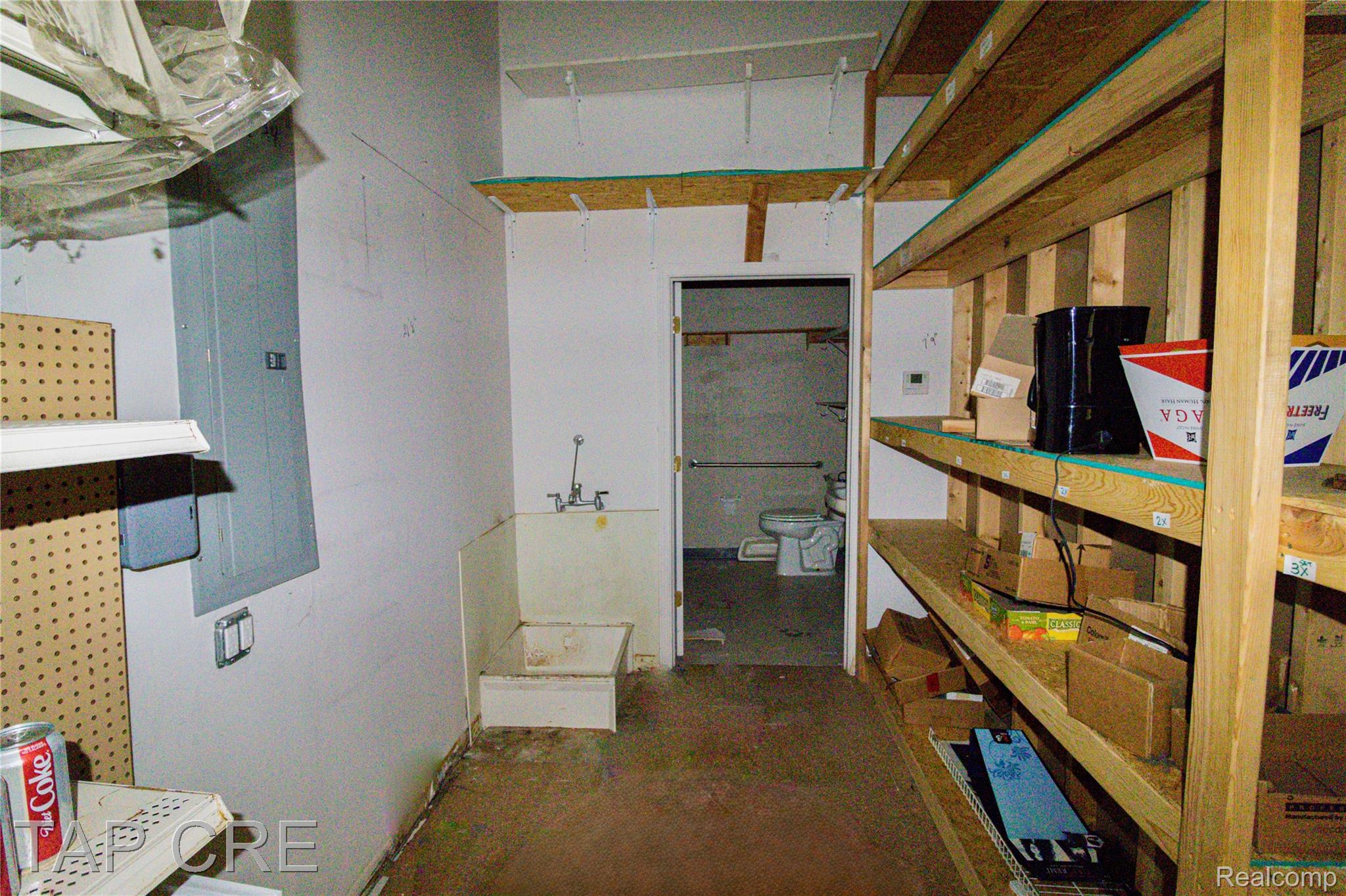 13427 Schaefer Highway