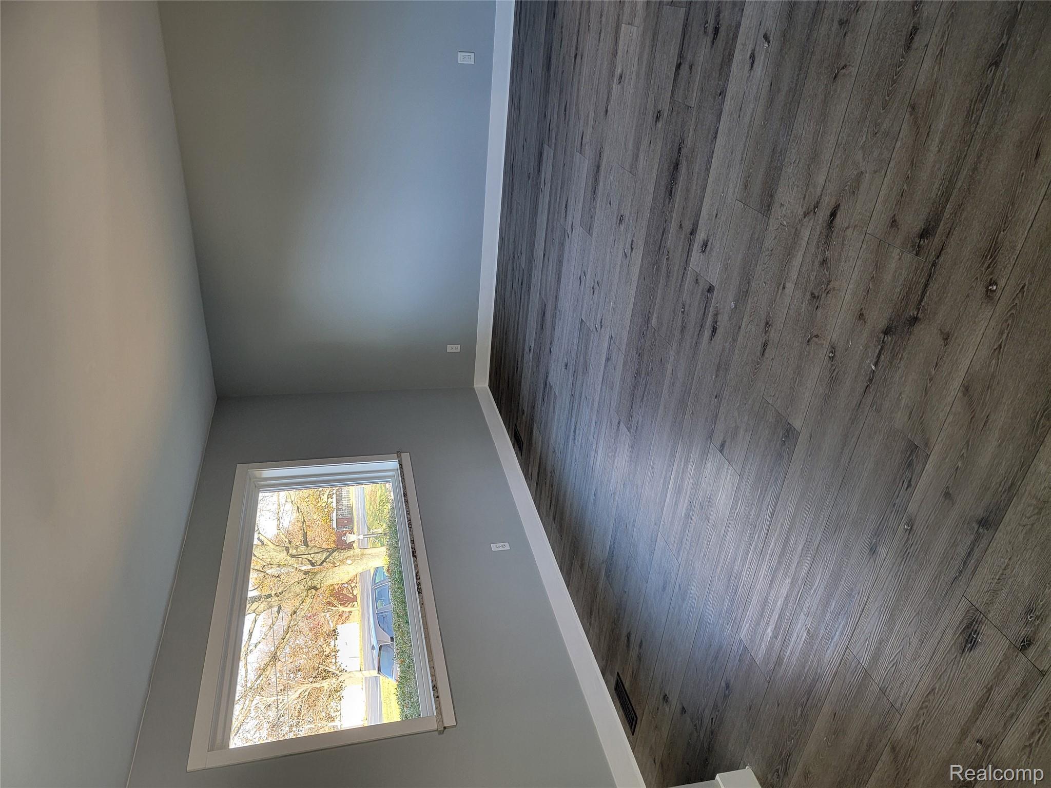 9333 Katherine Street